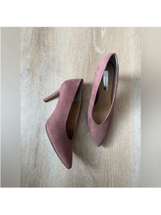 INC International Concepts Shoes - INC International Concepts Mauve Suede Pointed Toe Pumps